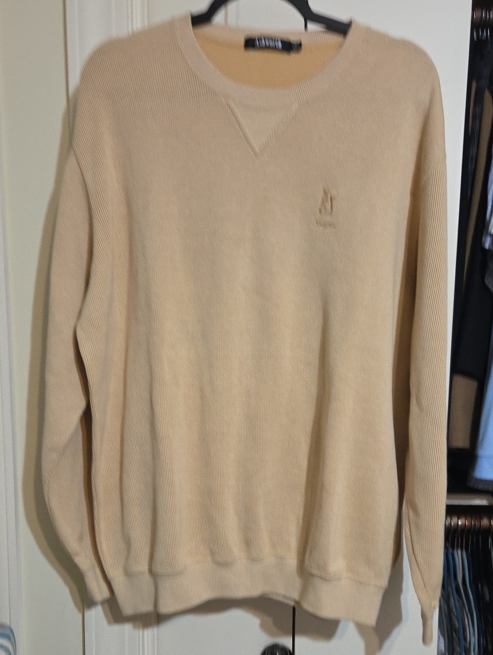 TPC Men’s Crewneck Golf Sweater in Beige/gold
